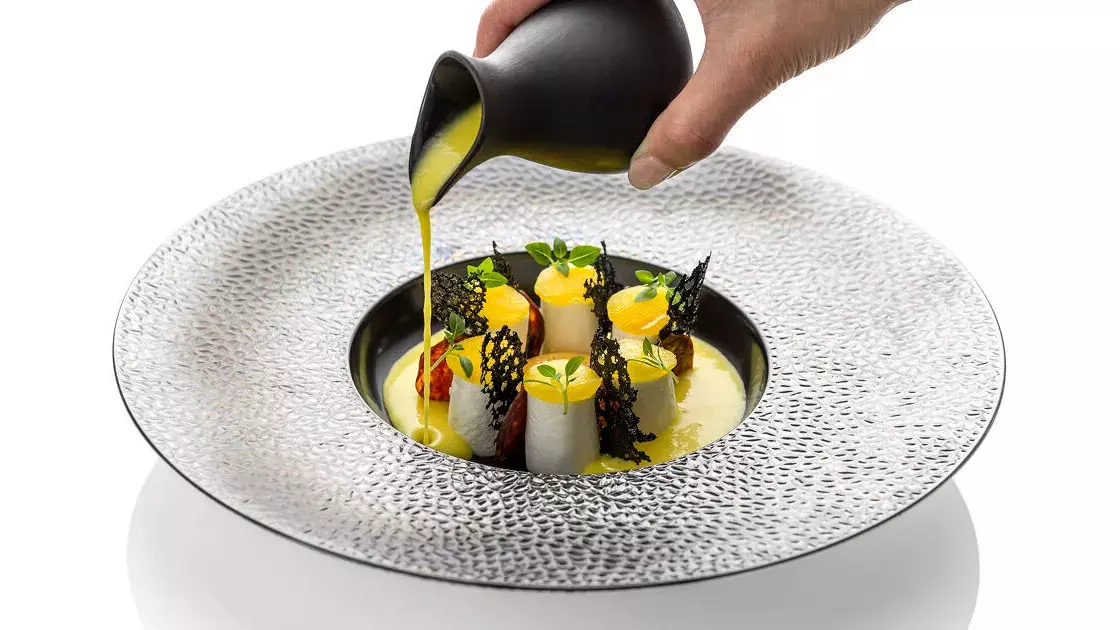 Hero motif for Culinary Rare Access with a focus on route, access and travel quality Hero motif for Culinary Rare Access with a focus on route, access and travel quality