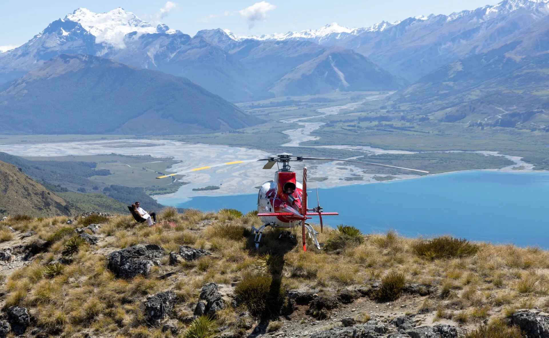 Hero motif for helicopter experiences over New Zealand with a focus on route, access and travel quality