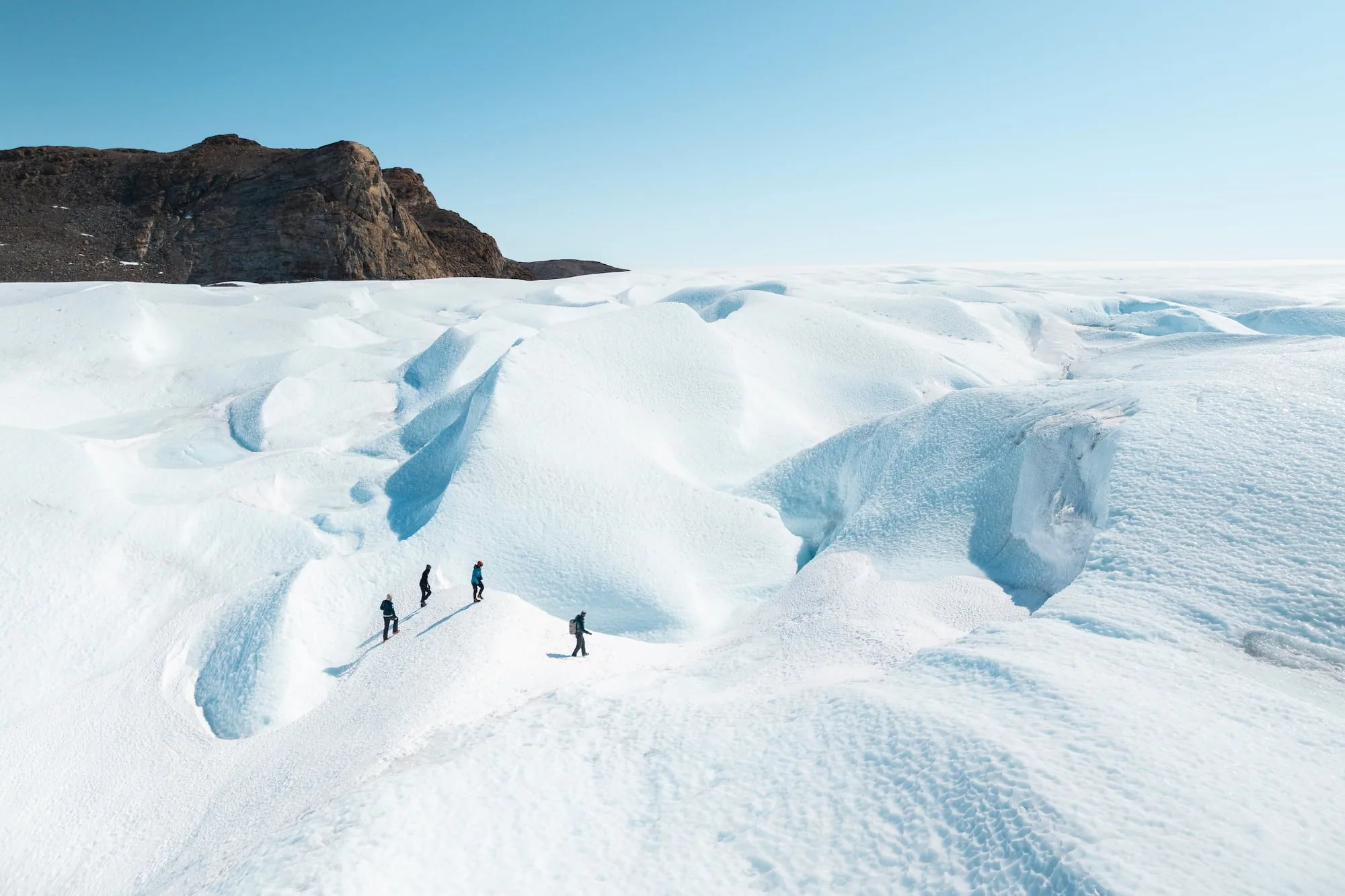 Motif de héros pour le glamping de luxe en Antarctique avec Focus sur la route, accès et qualité du voyage Motif de héros pour le glamping de luxe en Antarctique avec Focus sur la route, accès et qualité du voyage