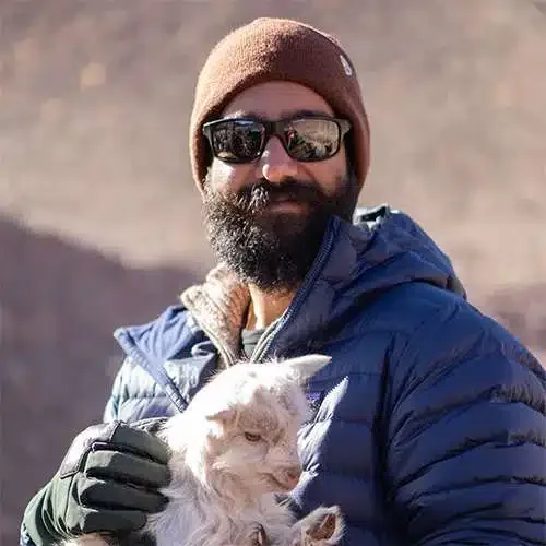 Motif de héros pour l'expédition Snow Leopard Ladakh avec un accent sur l'itinéraire, l'accès et la qualité du voyage Motif de héros pour l'expédition Snow Leopard Ladakh avec un accent sur l'itinéraire, l'accès et la qualité du voyage