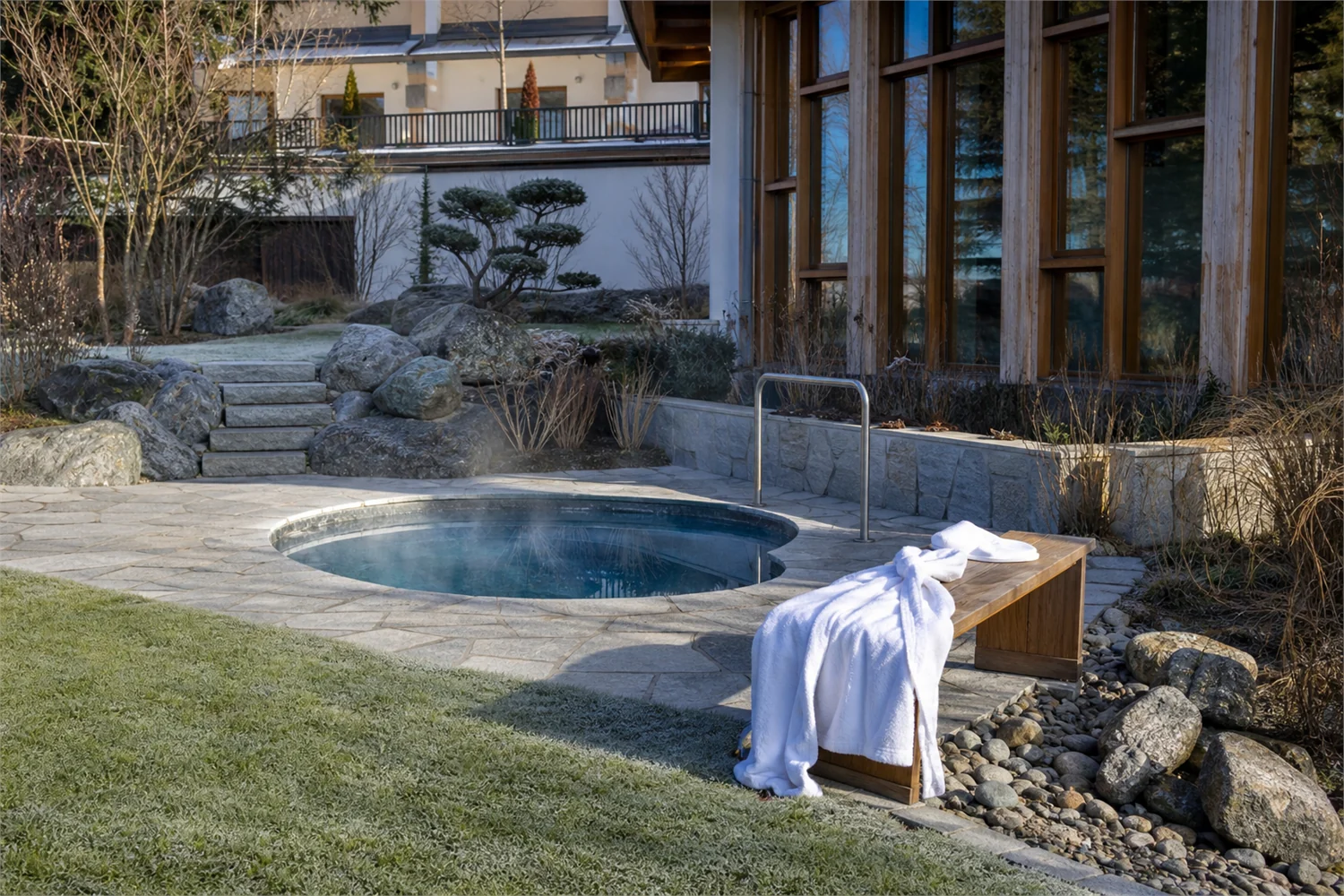 Contrast Therapy in a luxury hotel: sauna, ice bath and high-end wellness - travel magazine Impression 6 Contrast Therapy in a luxury hotel: sauna, ice bath and high-end wellness - travel magazine Impression 6