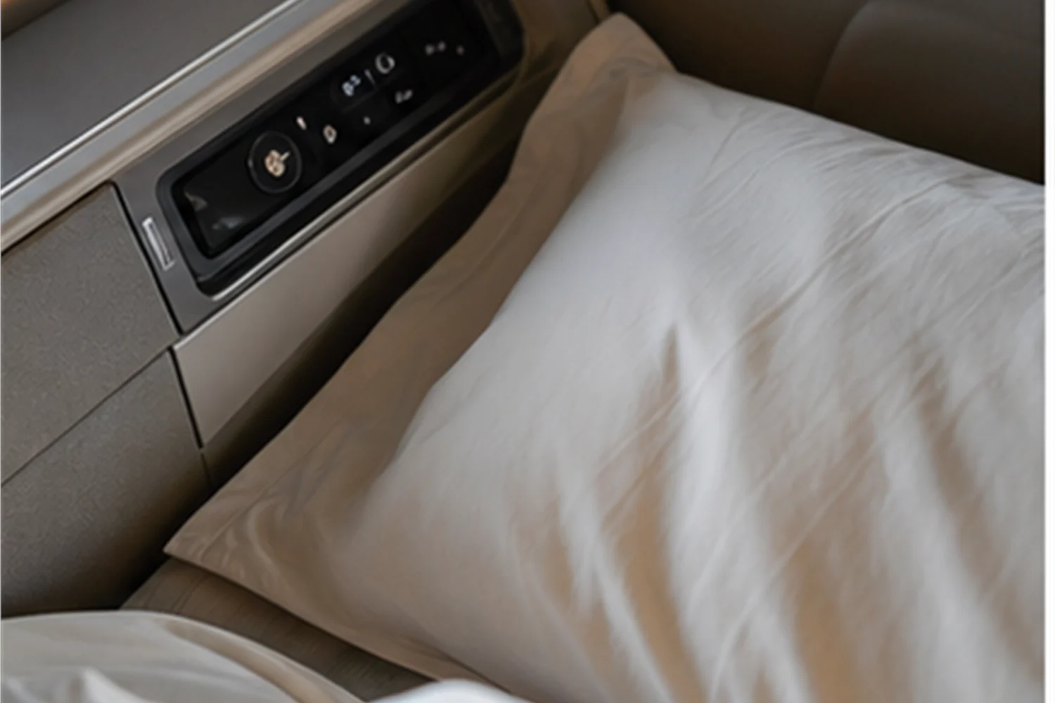 First Class Award Seats: How travelers realistically estimate available dates - travel magazine Impression 3 First Class Award Seats: How travelers realistically estimate available dates - travel magazine Impression 3