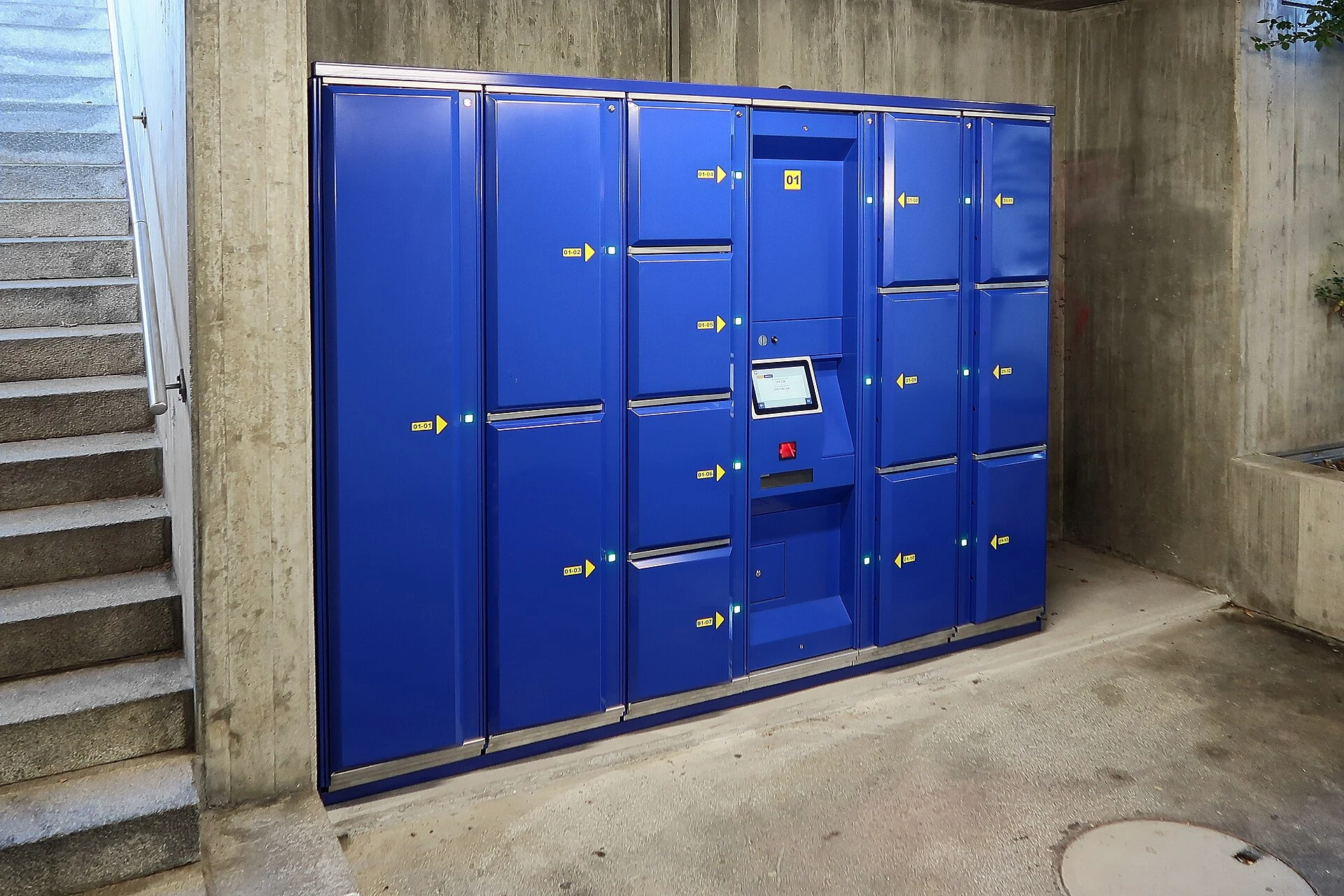 Automated luggage lockers at Bad Ragaz railway station