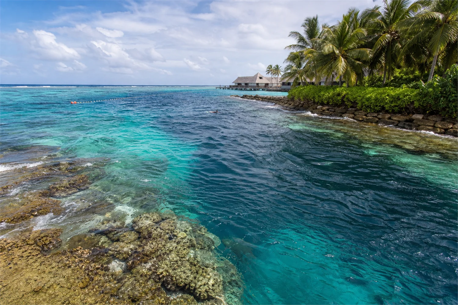 Hausriff oder Lagune: Worauf Schnorchler bei Luxusresorts achten sollten - Reisemagazin Impression 5 Hausriff oder Lagune: Worauf Schnorchler bei Luxusresorts achten sollten - Reisemagazin Impression 5