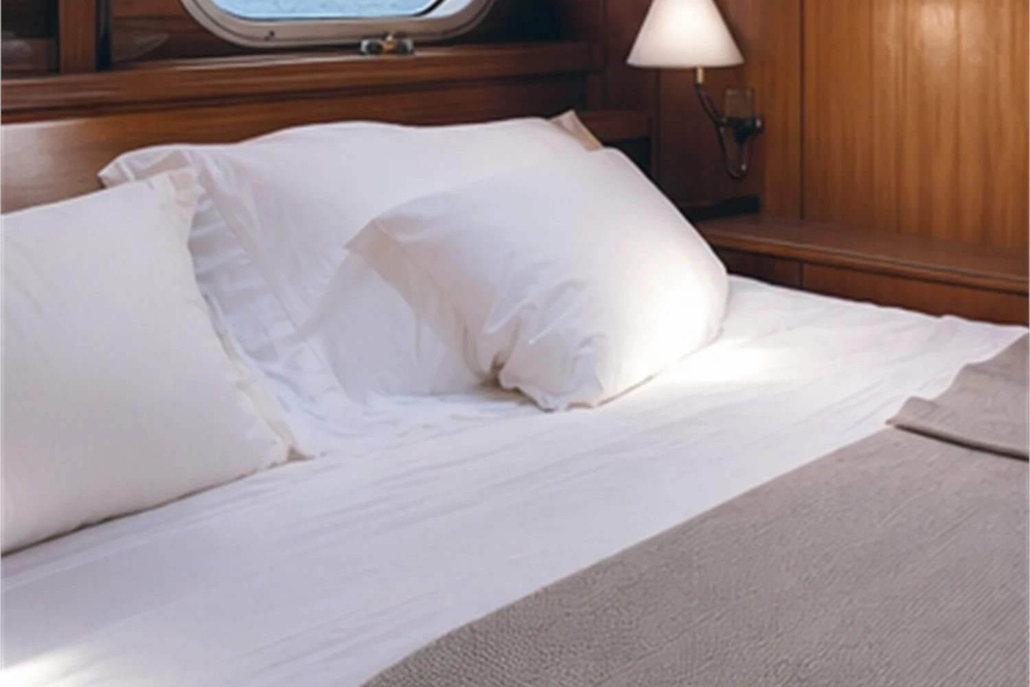 Luxury sailing trips in Greece: Cyclades, Ionian Islands, Gis - travel magazine Impression 4