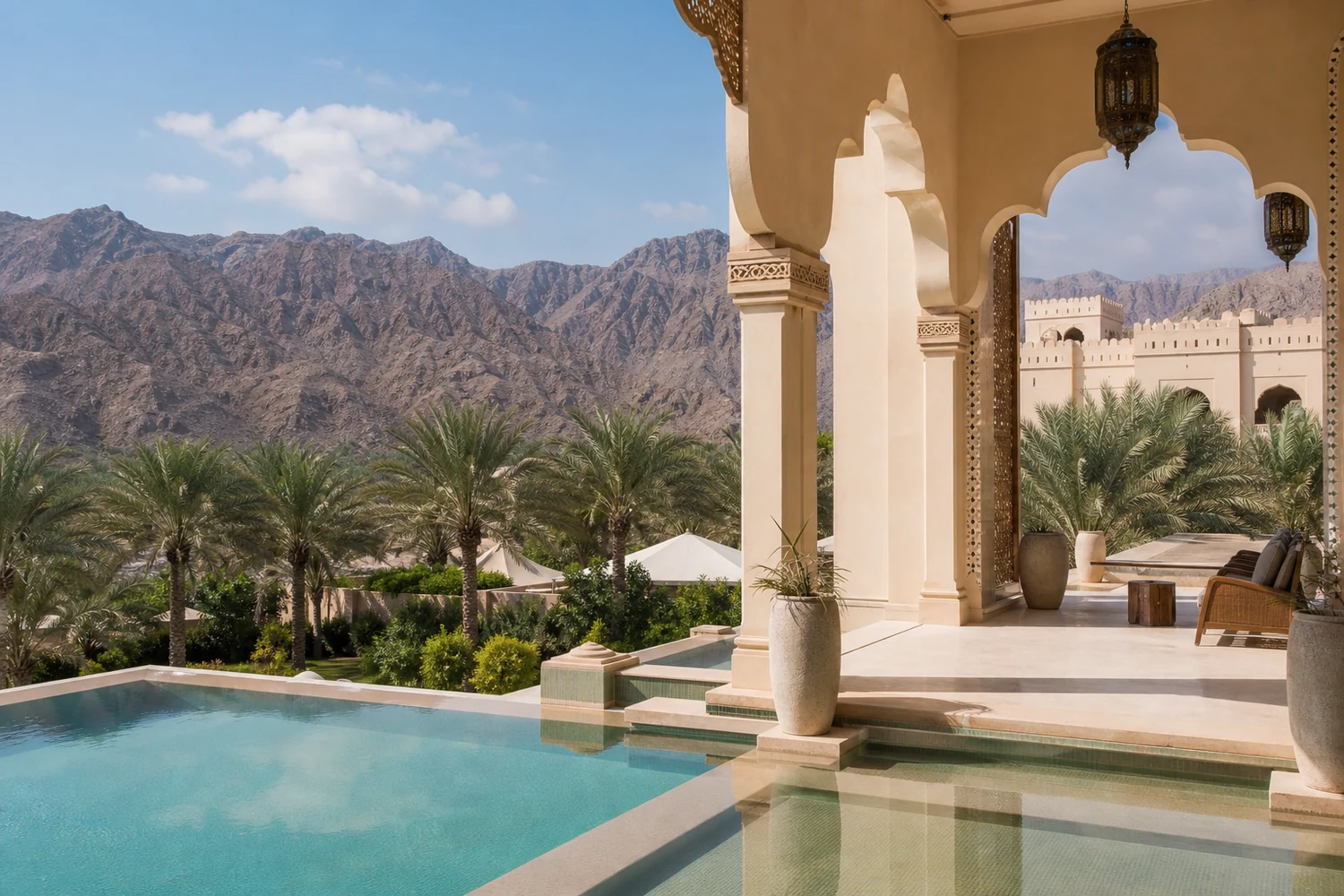 Oman für Gäste: Wüste, Berge und Palasthotels
