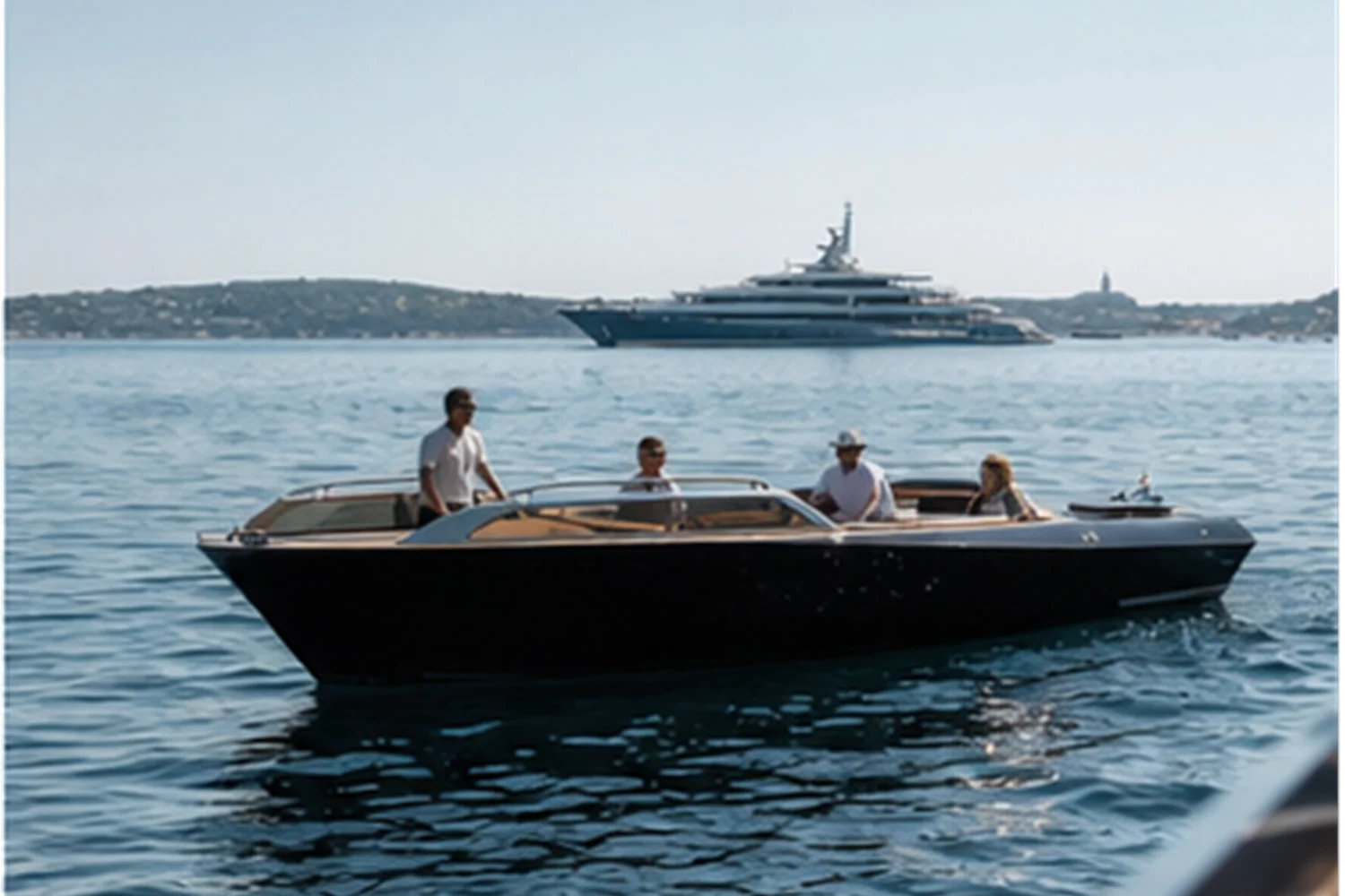 Saint-Tropez without stress: beach club, parking lot, boat or driver - travel magazine Impression 3