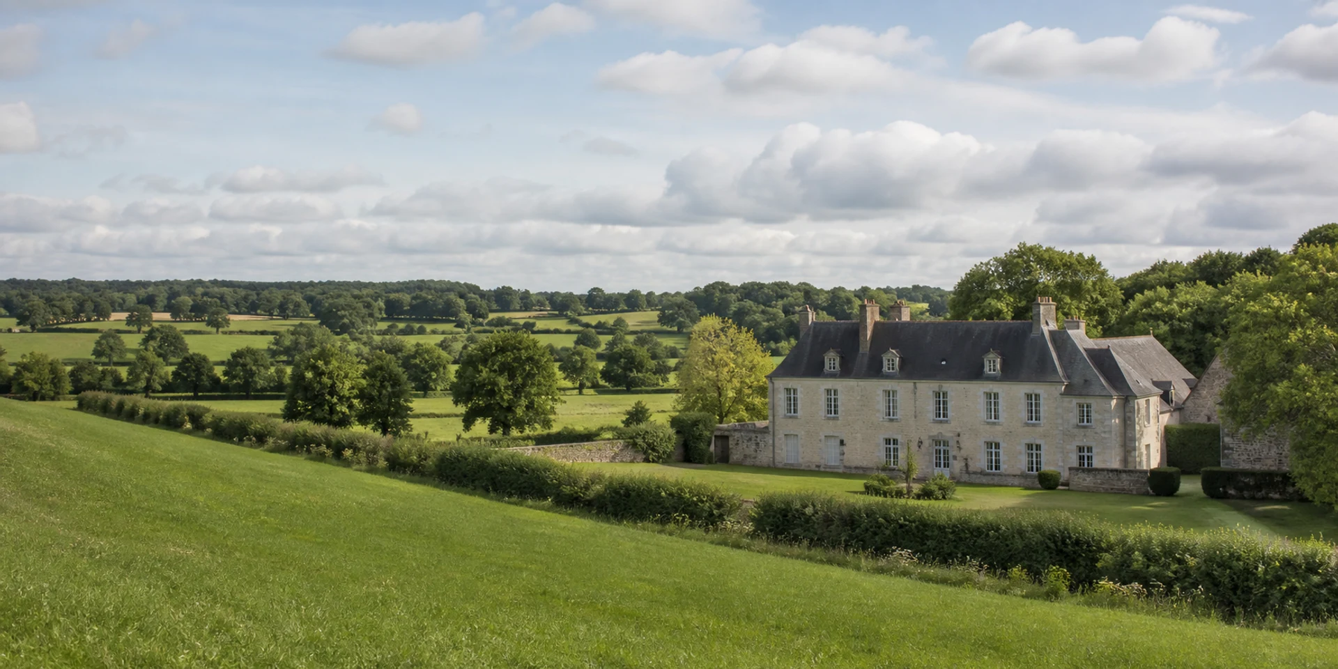 Virtuoso Hotels in Audrieu, France
