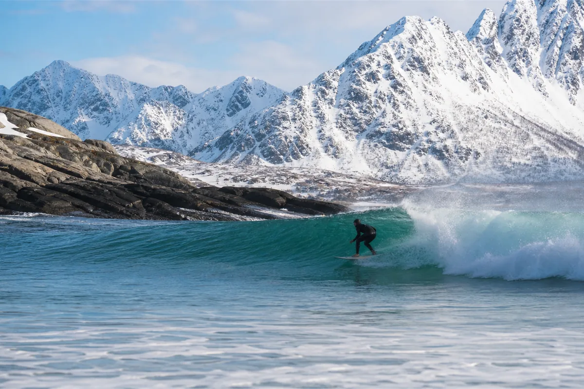 Surf arctique aux Lofoten – Impression de voyage 1
