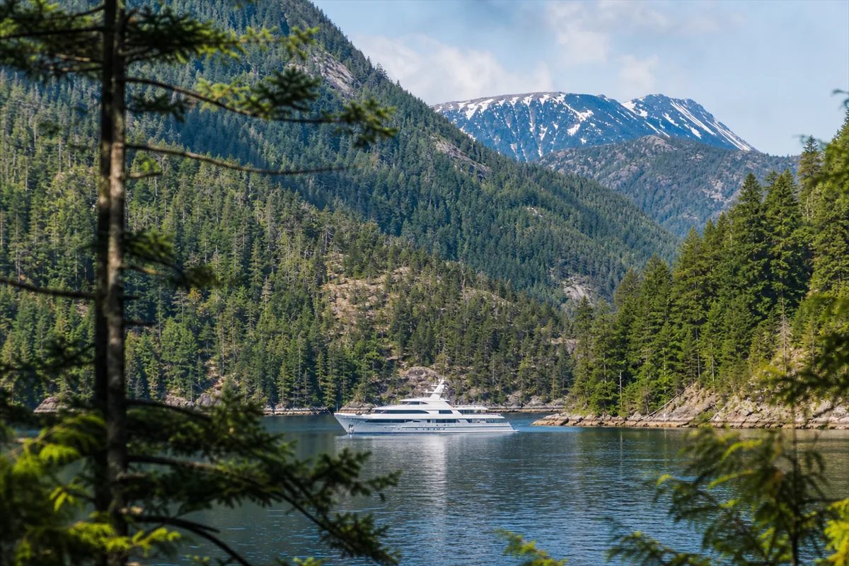 Expédition en yacht privé sur la côte Pacifique du Canada – Impression de voyage 1